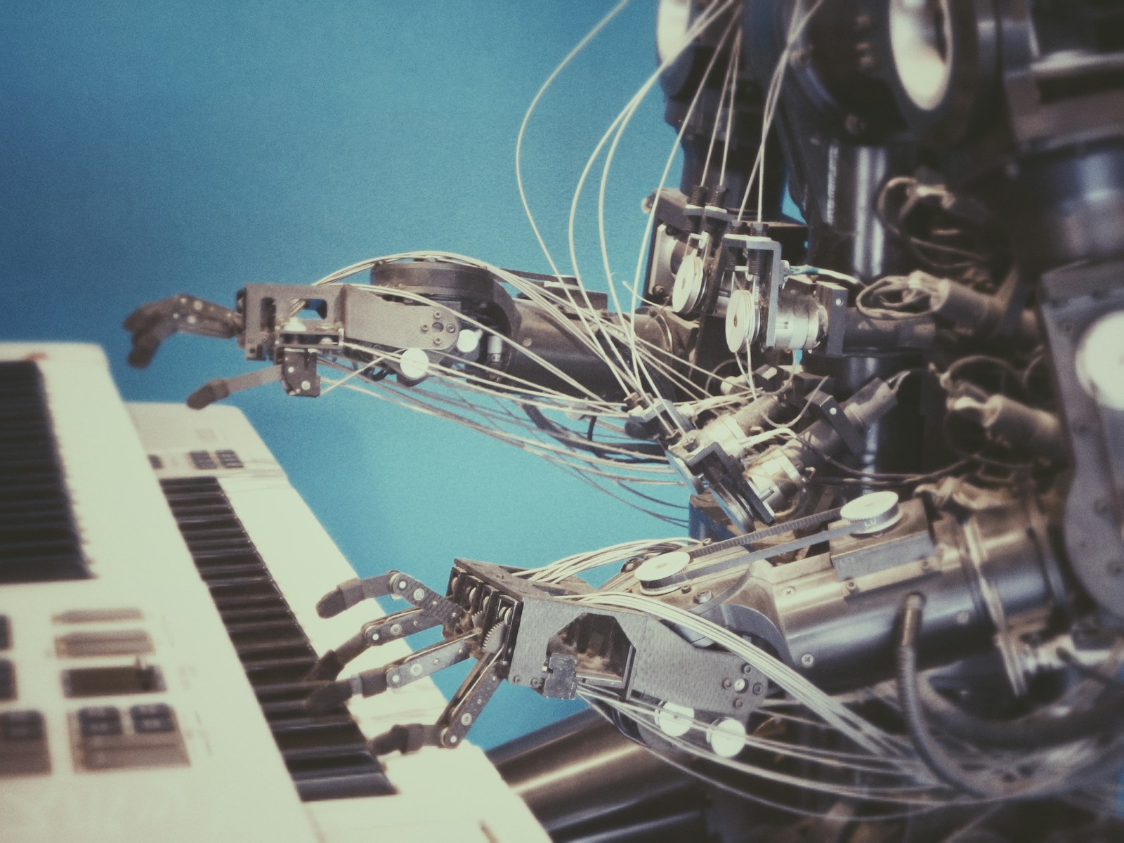 Mengenal Deep Learning: Kecerdasan Buatan yang Mengubah Dunia